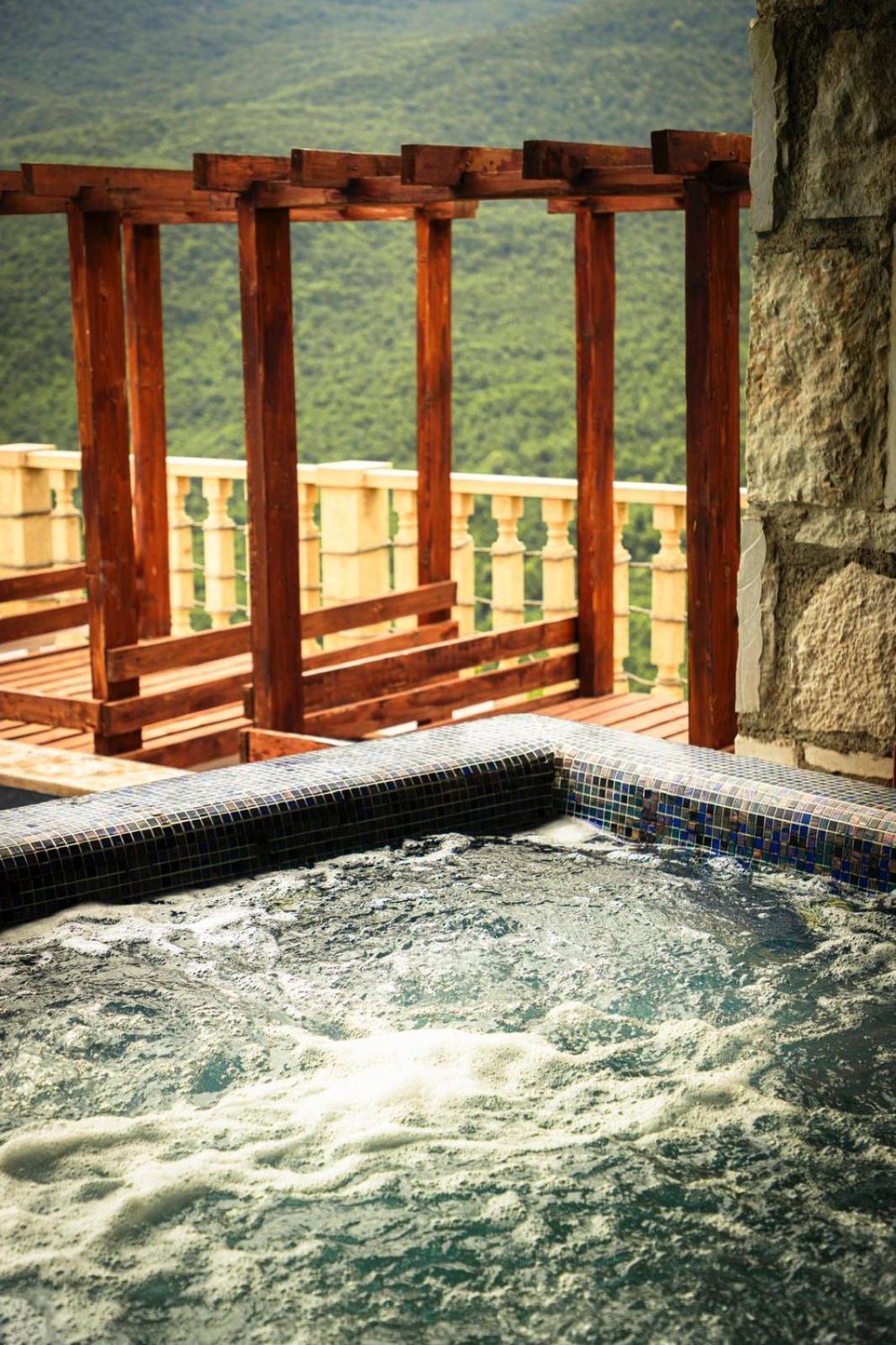 Lastiver Resort Yenokavan Buitenkant foto