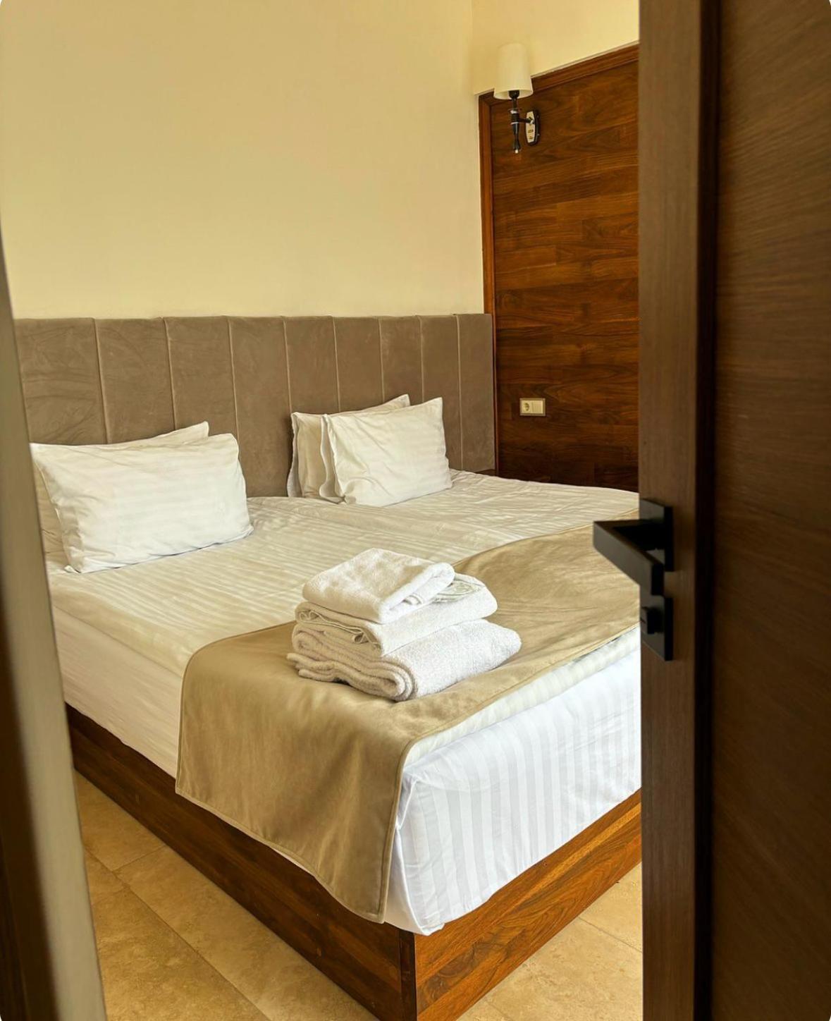 Lastiver Resort Yenokavan Buitenkant foto